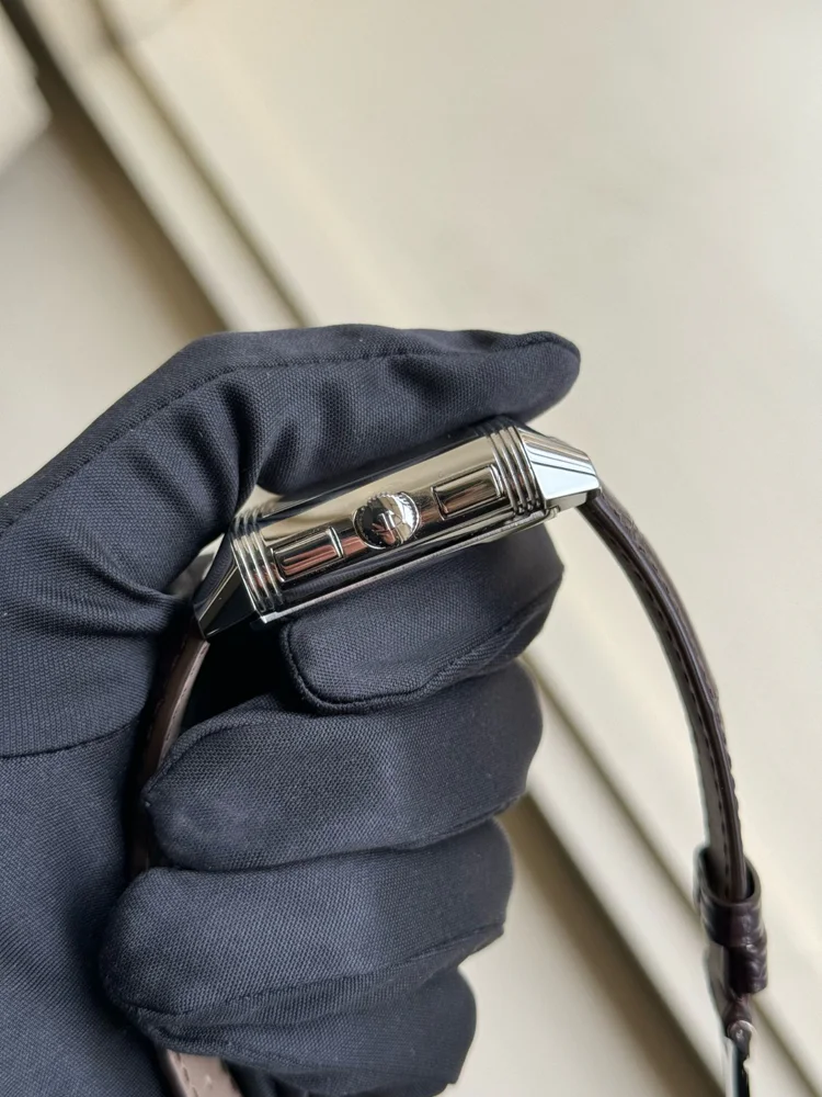 Jaeger-LeCoultre Reverso Grande Date GMT